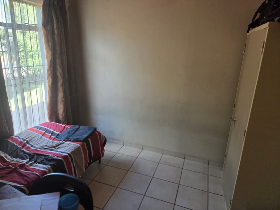 8 Bedroom Property for Sale in Brandwag Free State